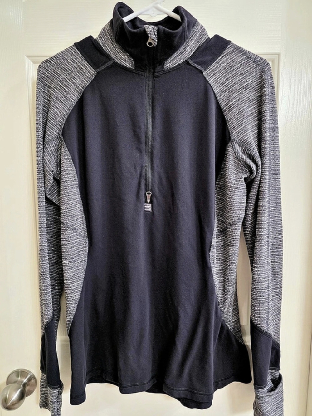 lululemon Textured Half-Zip Hoodie Black & Gray Size 10